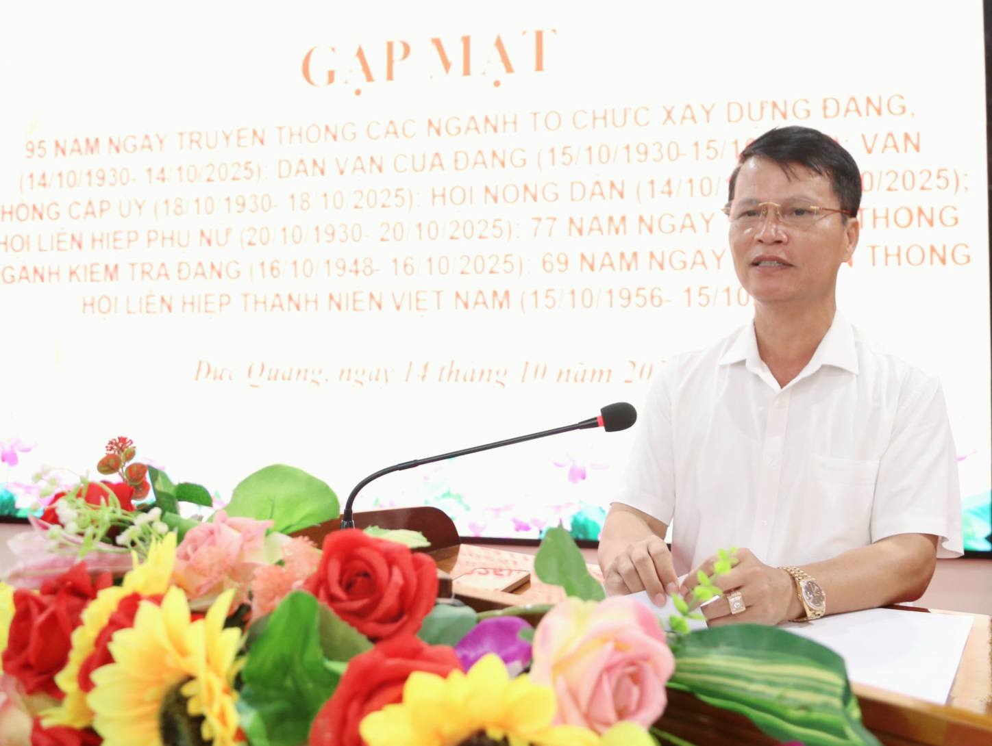ĐỨC QUANG: GẶP MẶT KỶ NIỆM NGÀY TRUYỀN THỐNG CÁC NGÀNH XÂY DỰNG ĐẢNG 