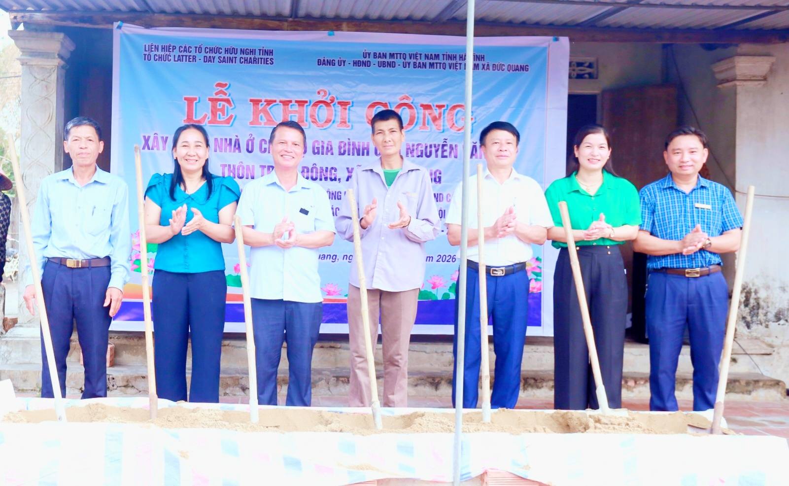 Xã Đức Quang chung tay khởi công xây dựng mái ấm cho hộ nghèo