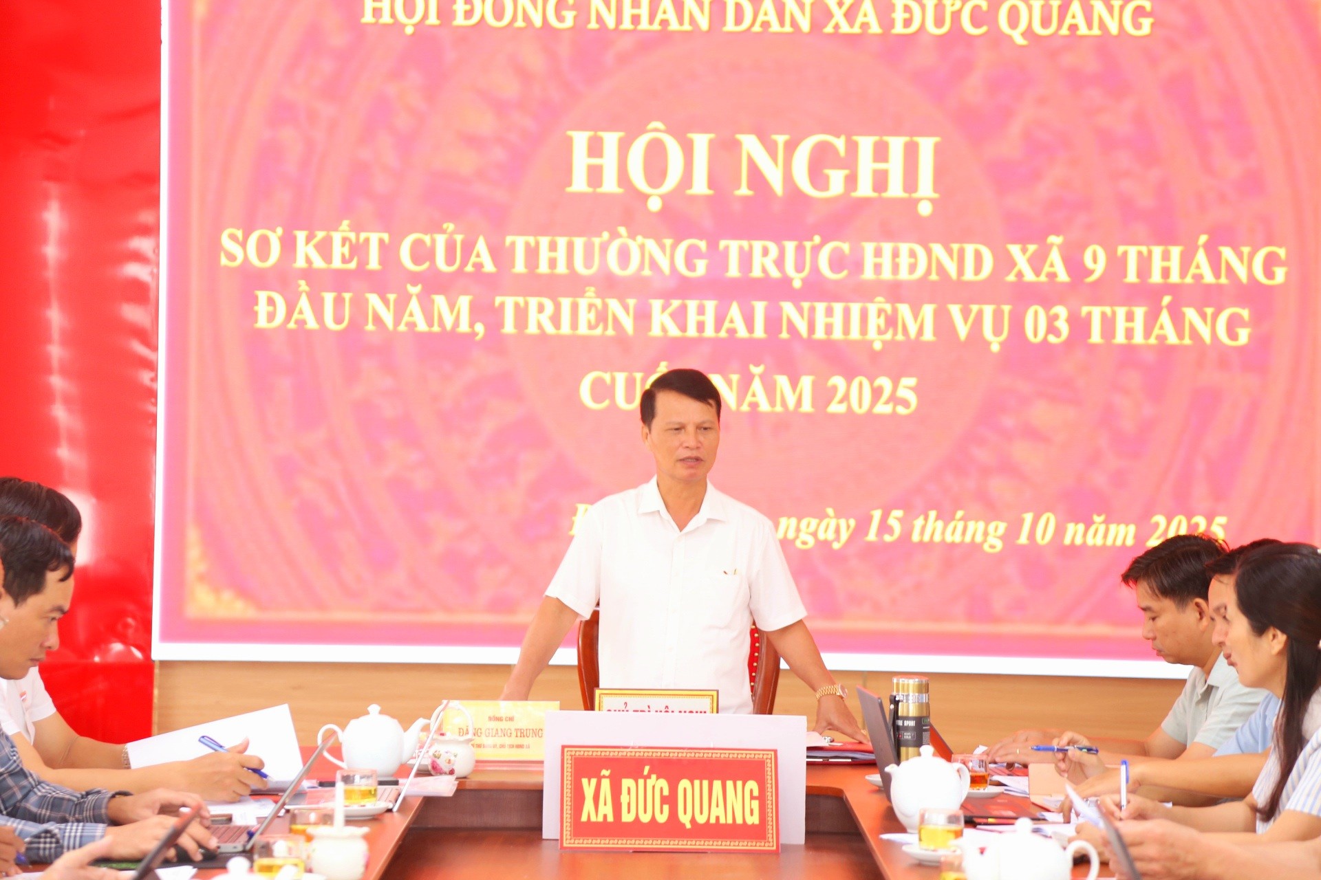 ĐỨC QUANG:  HỘI ĐỒNG NHÂN DÂN XÃ  TỔ CHỨC HỘI NGHỊ SƠ KẾT 9 THÁNG ĐẦU NĂM, TRIỂN KHAI NHIỆM VỤ 3 THÁNG CUỐI NĂM 2025