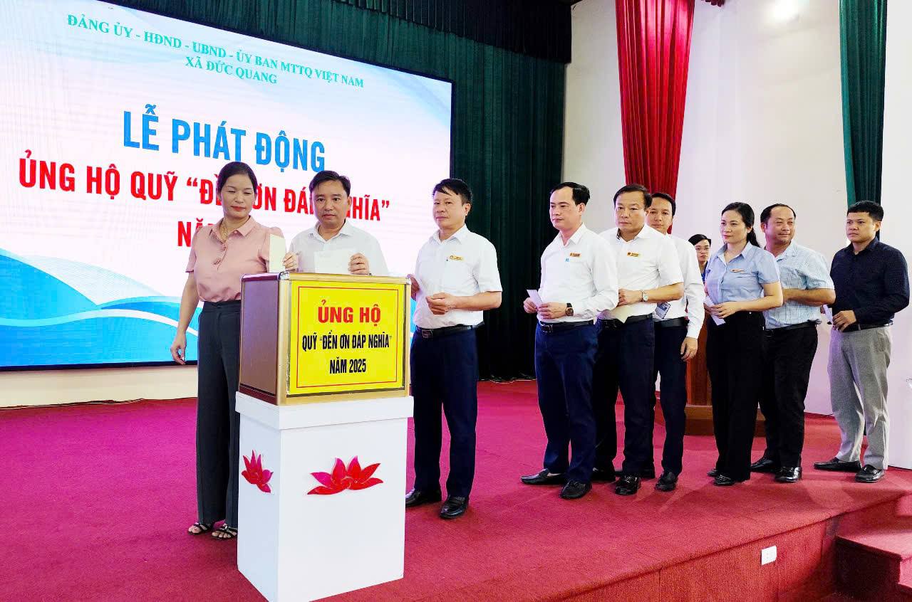 Lễ phát động ủng hộ Quỹ " Đền ơn đáp nghĩa".