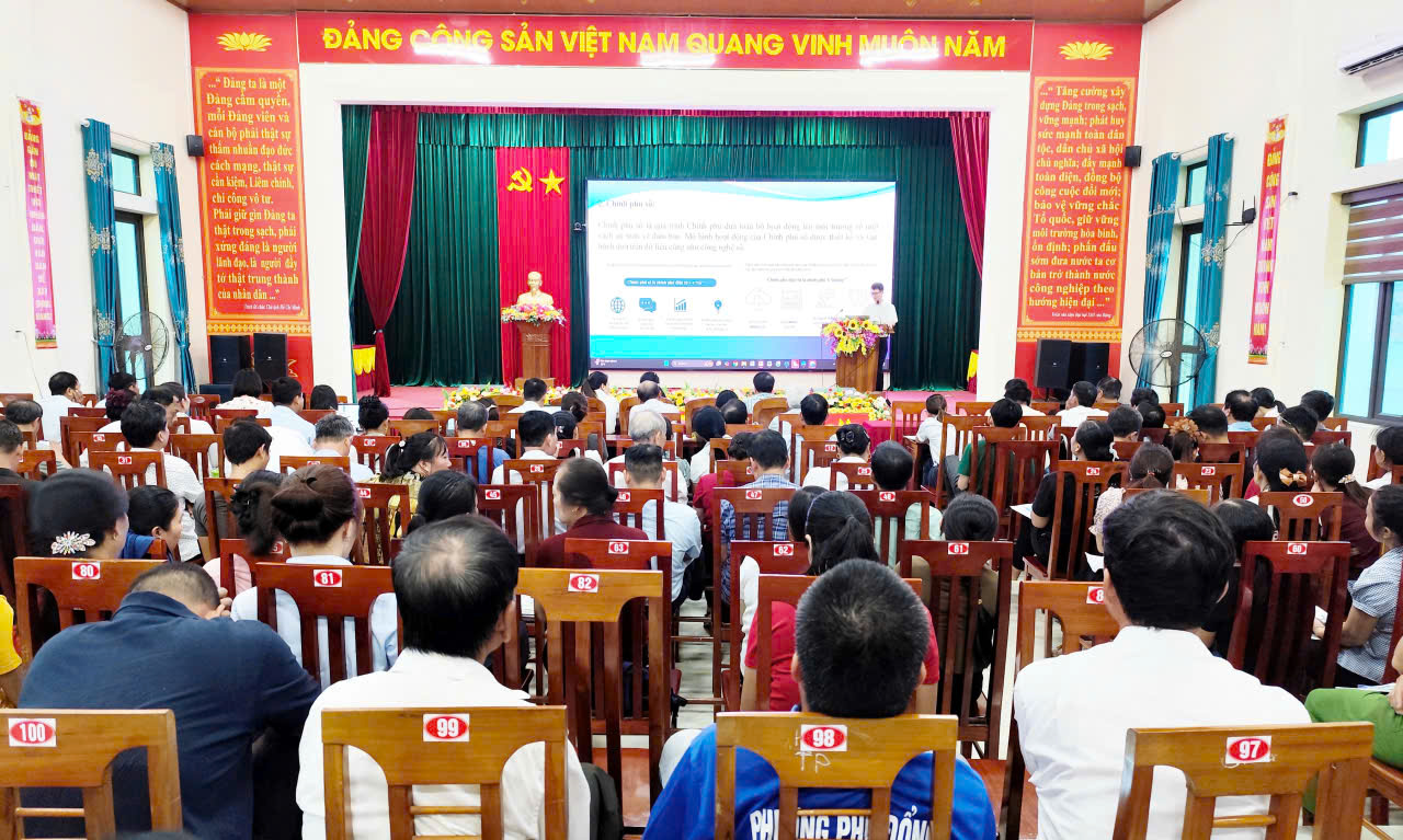 Tập huấn kiến thức công nghệ số, kỹ năng số cho 115 thành viên chuyển đổi số cộng đồng.
