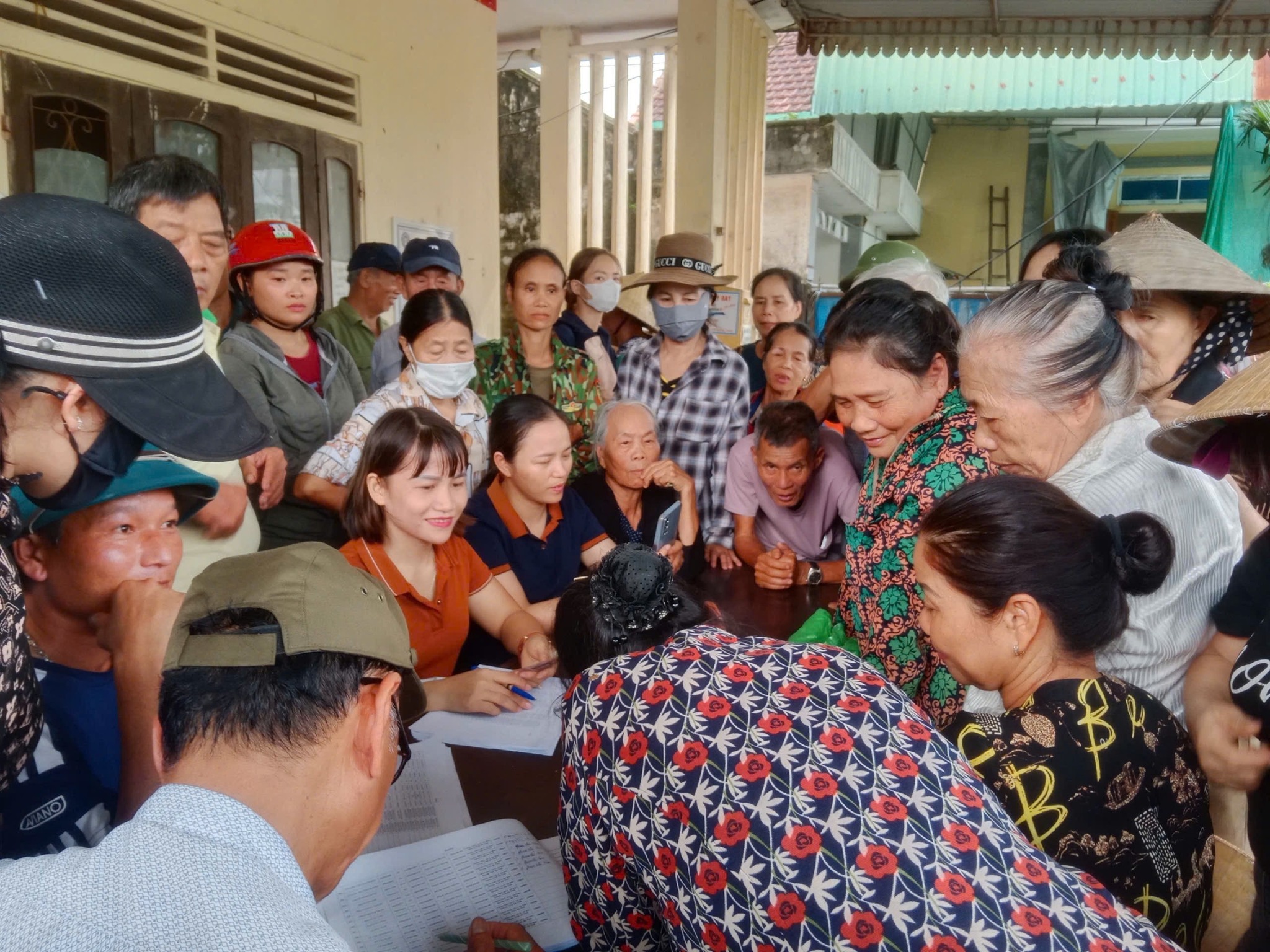 Công tác phát quà nhân dịp Quốc khánh 2/9, đến 1/9 đạt 98,26%.