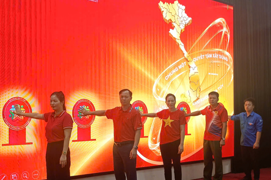 Đức Quang: Sôi nổi hưởng ứng Tháng hành động phòng, chống ma túy và chạy phong trào "Vì một Đức Quang không Ma túy" 