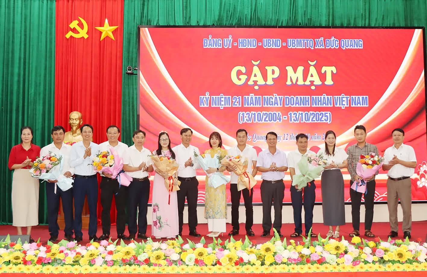ảnh 2 doanh nh&acirc;n.jpg